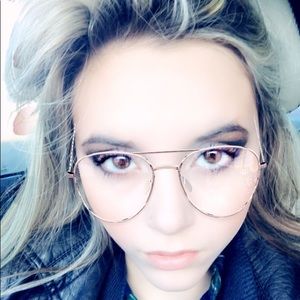 Meet your Posher, Savannah